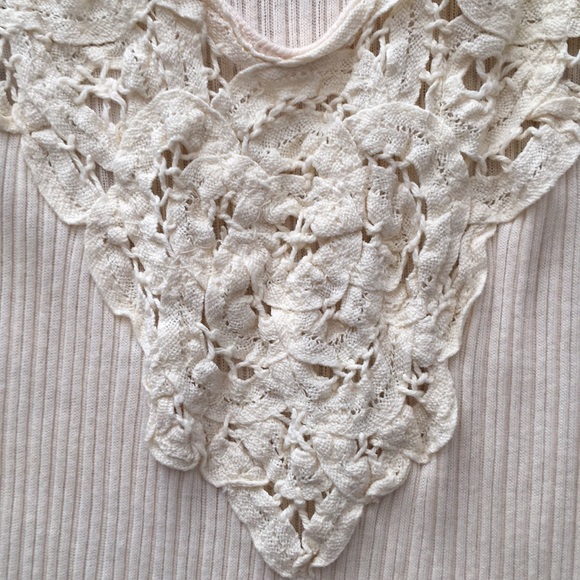Aritzia Wilfred Cream Lace Wifebeater Camisole - Picture 5 of 8